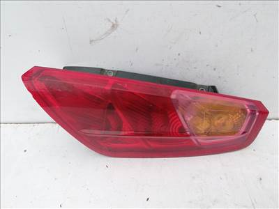 198530 Fiat Grande Punto jobb hátsó lámpa izzófoglalat nélkül, a képen látható sérüléssel 51701590
