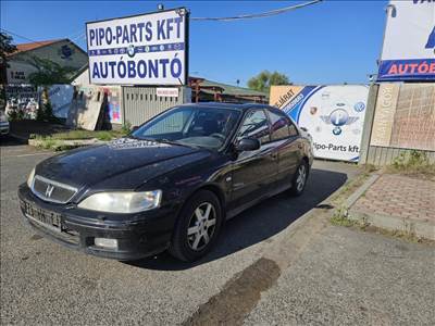 Honda Accord (6th gen) bontott alkatrészei