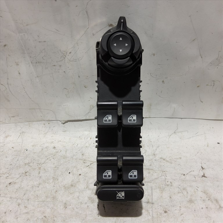 185903 Alfa Romeo Giulietta bal első ablakemelő kapcsoló 4 elektromos ablak 156106168 1. kép