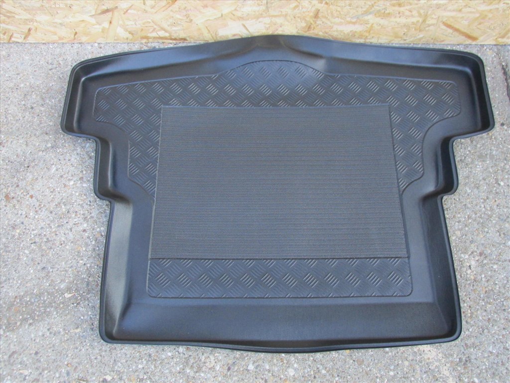 Alfa Romeo 159 szedán csomagtértálca 1. kép