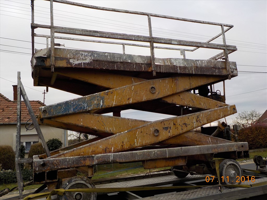 OLLÓSEMELŐ,RÉGI MAGYAR GYÁRTÁSÚ,380V-OS,5,6 MÉTERRE EMEL,TAPOLCÁN ELADÓ 1. kép