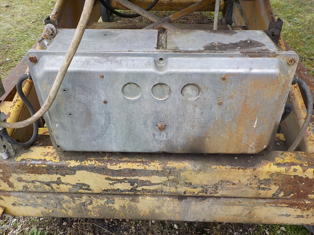 OLLÓSEMELŐ,RÉGI MAGYAR GYÁRTÁSÚ,380V-OS,5,6 MÉTERRE EMEL,TAPOLCÁN ELADÓ 6. kép