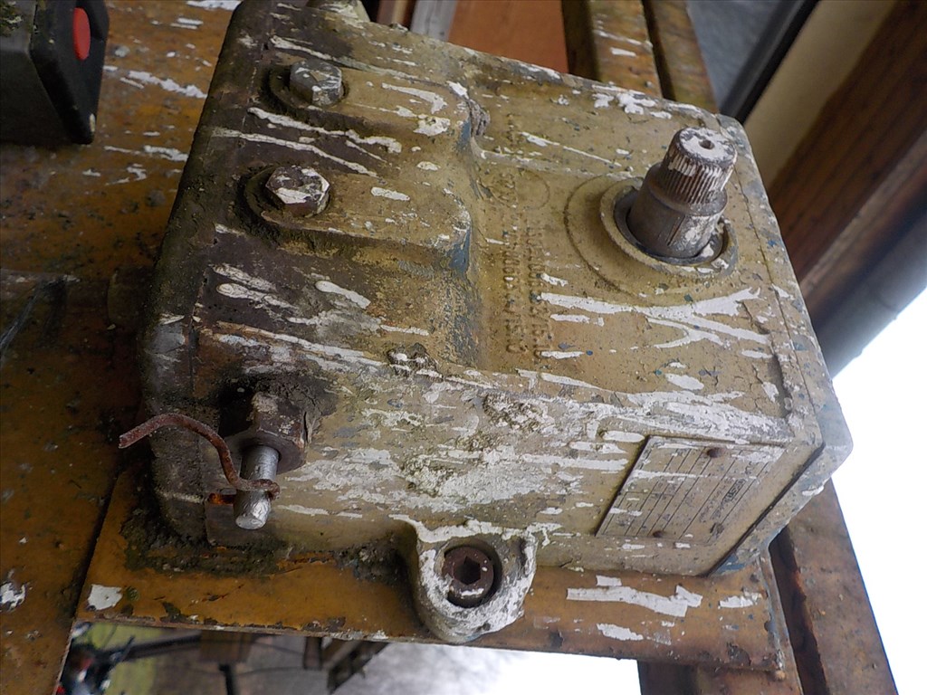 OLLÓSEMELŐ,RÉGI MAGYAR GYÁRTÁSÚ,380V-OS,5,6 MÉTERRE EMEL,TAPOLCÁN ELADÓ 11. kép