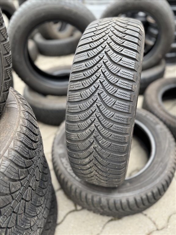 175/65 R15 Hankook Winter Icept RS23 84T l DOT3617 l 6,5mm l 2db 1. kép