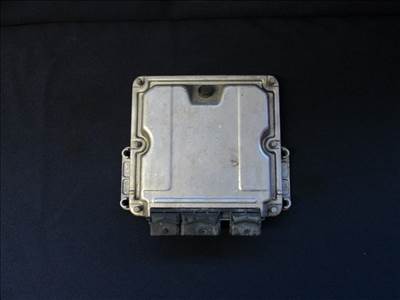 72203 Fiat Ulysse 2,2 Jtd motorvezérlő 0281011800