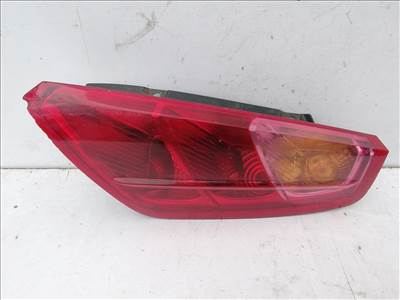 198532 Fiat Grande Punto jobb hátsó lámpa izzófoglalat nélkül, a képen látható sérüléssel 51701590