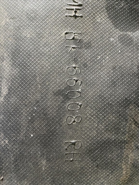 Skoda Octavia III 1.6 TDI Green tec Jobb elsö kerèkjárati műanyag dobbetèt 3. kép