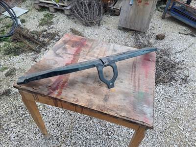 Eladó Mercedes-Benz W210 zárhíd W 210 Zár híd / homlok fal