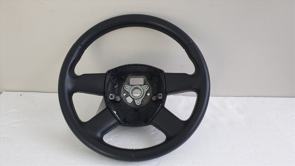 510920 Audi A3, A4, A6, 2005, Bőrkormány, Kormány, 8P0419091. 1. kép