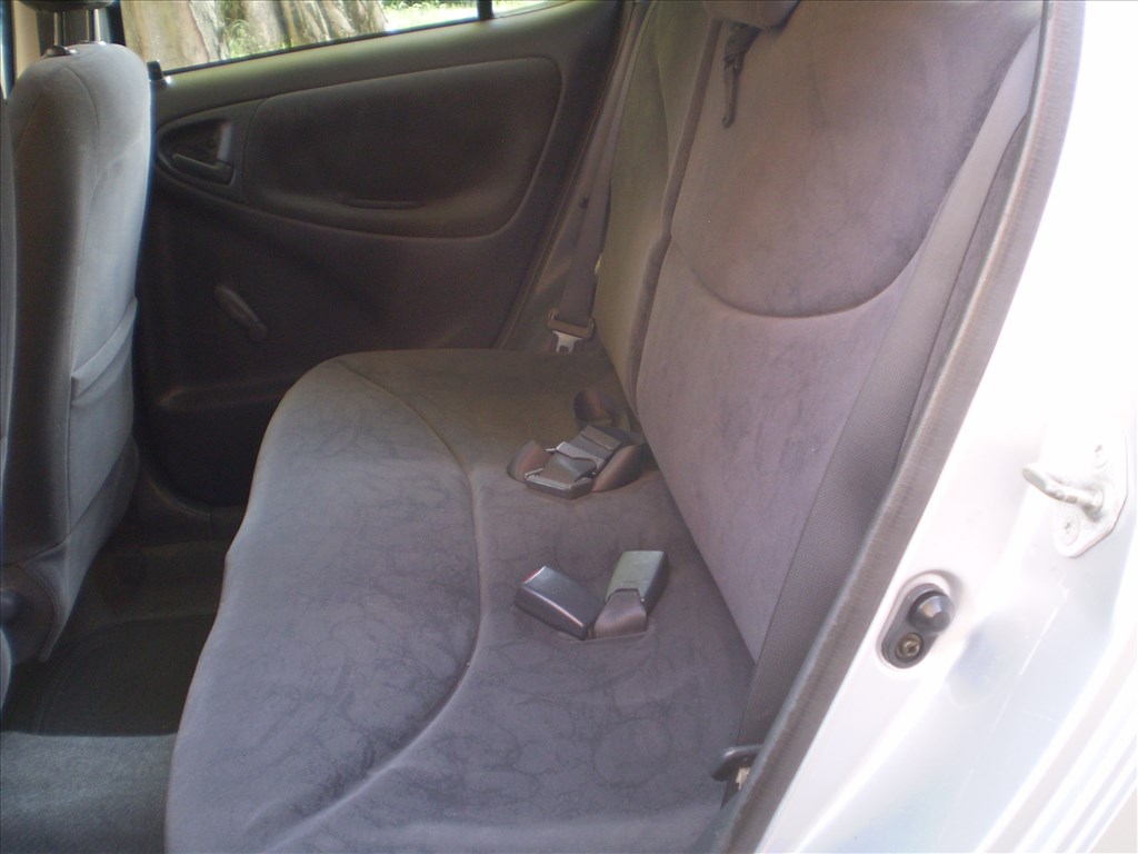Eladó Toyota Yaris 1.0 Linea Sol ABS Klíma Legfelszereltebb modell MAGYARORSZÁGI 6. kép