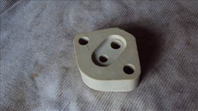 Fiat 126p ac pumpa szigetelő bakelit