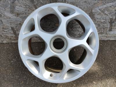 184573 Alfa Romeo 147, 156, Gt 17"-os alufelni (1db) a képen látható állapotban 50900615