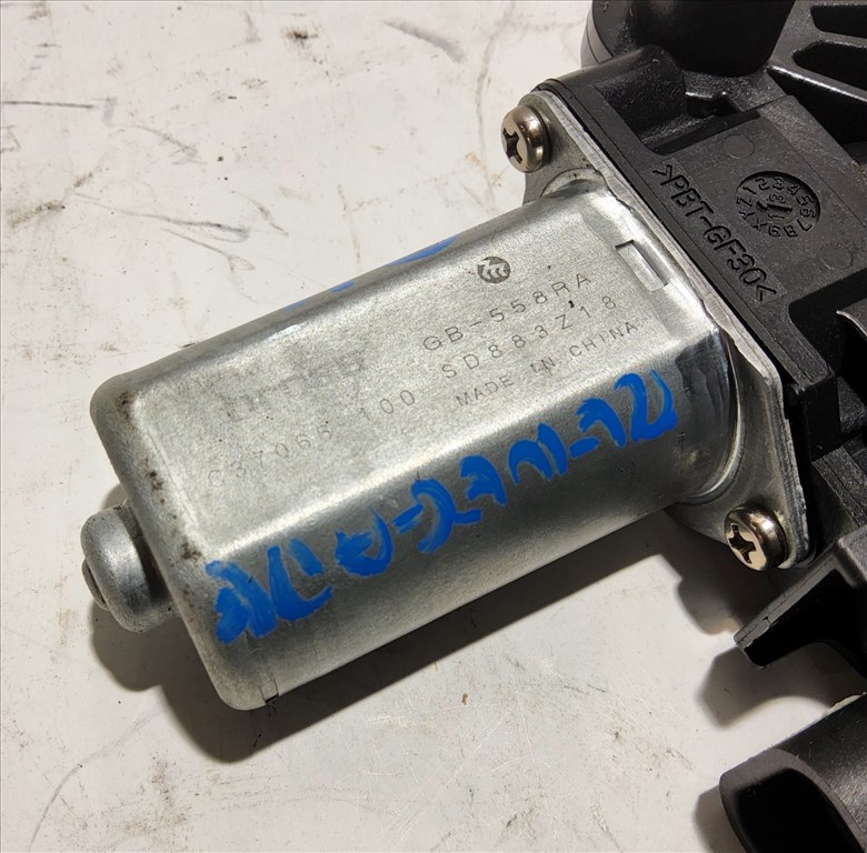 Jeep Renegade  bal hátsó ablakemelő motor  5. kép