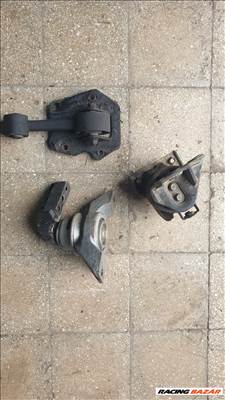 Hyundai Getz motortartó bak