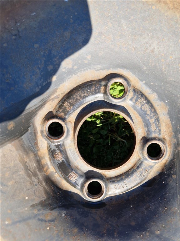 6,5x15 4x100 KF56,6 ET35 Acélfelni Opel Astra H (2004-től)  és Tigra Twin Top (2004-től) 2 db 3. kép