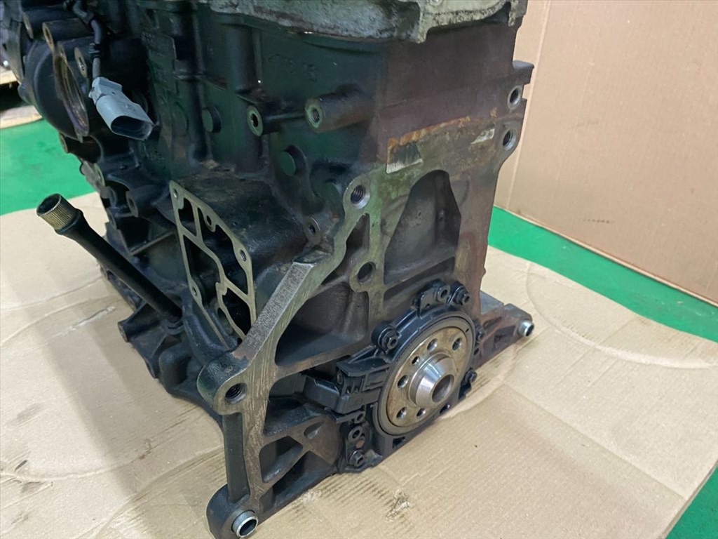  VW CADDY Motor (Fűzött blokk hengerfejjel) 5. kép