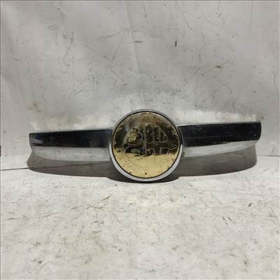 186977 Alfa Romeo 159 2005-2011 embléma tartó, a képen látható sérüléssel 60690396