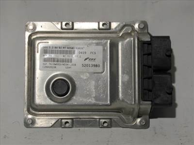 Fiat 500 1,2 8v benzin motorvezérlő 52013980