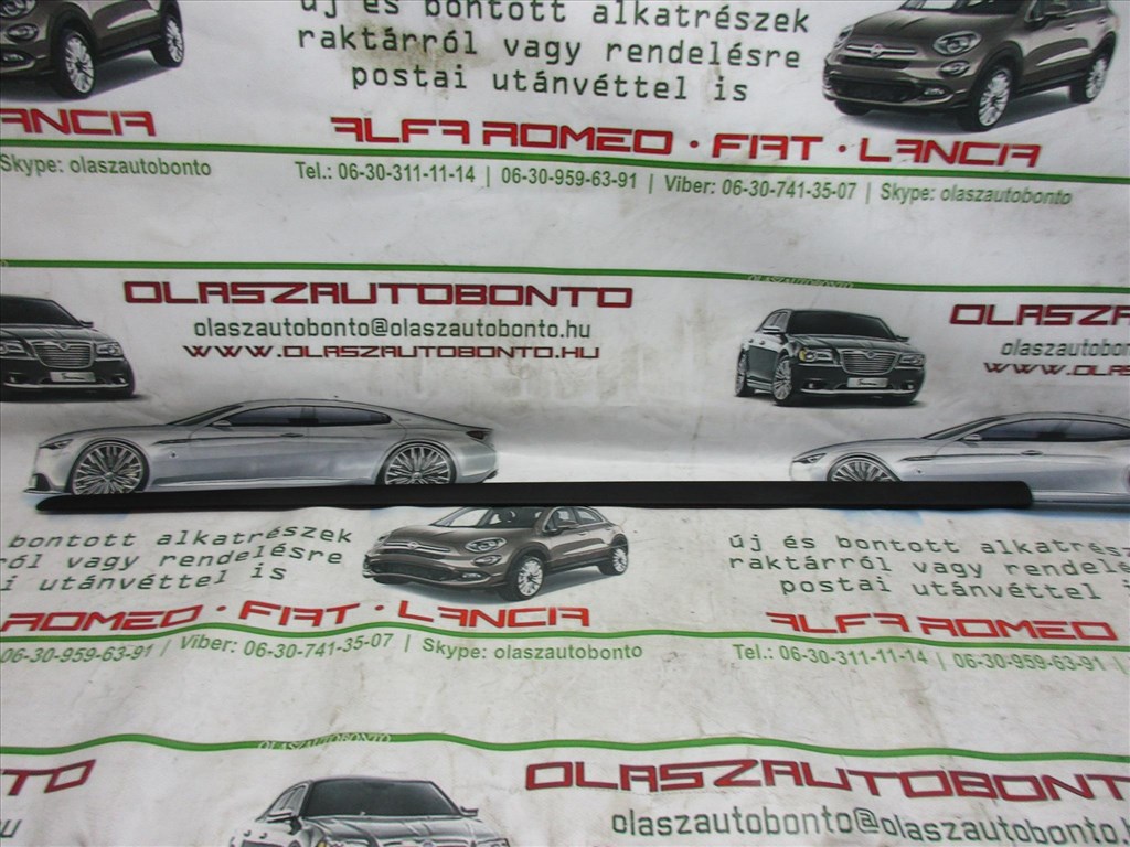 Fiat Punto II. 5 ajtós, 0117251 számú, utángyártott új, jobb első ajtó díszléc 2. kép