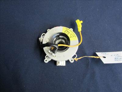 Alfa Romeo 156 2003 előtti,nem multikormányos,fehér színű, légzsák átvezető gyűrű