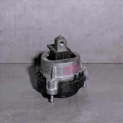 BMW 3er G20, 5er G30-G31, X3 G01, X4 G02, X5 G05, X6 G06 bal oldali motortartó bak (Cikkszám: 22116860495)