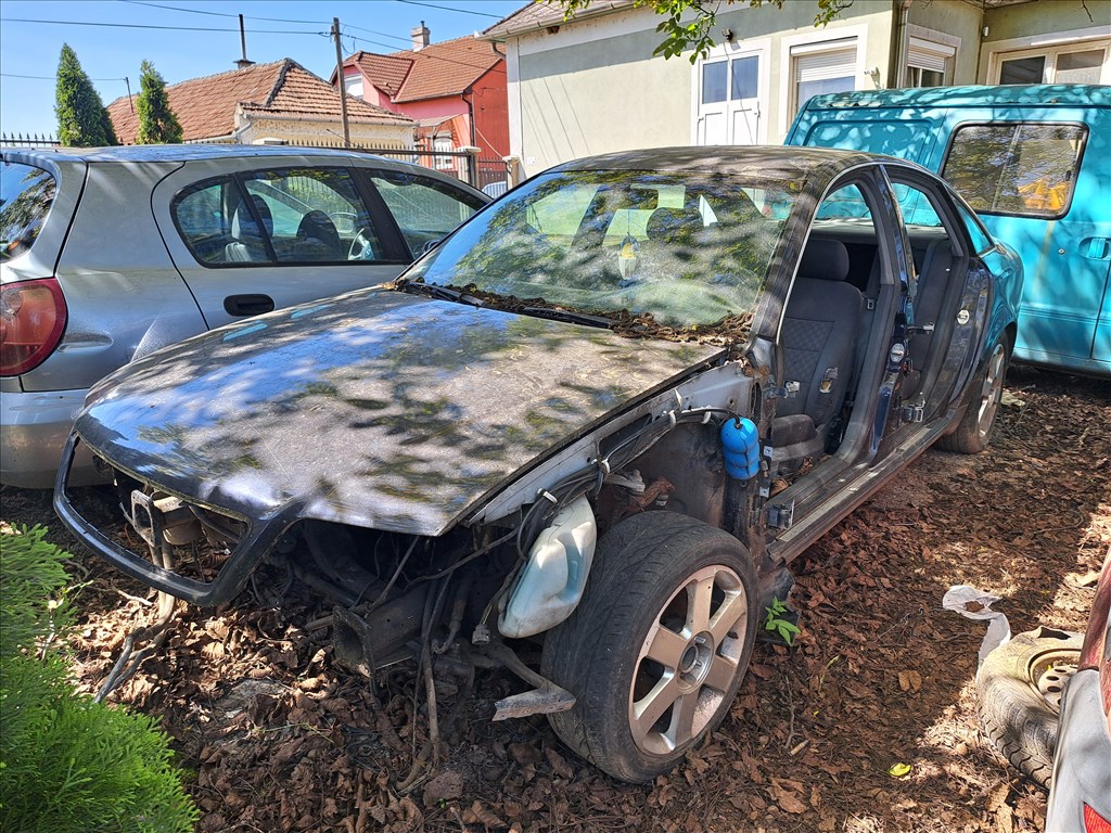 Audi A6 (C5 - 4B) (C5 - 4B) bontott alkatrészei 2. kép