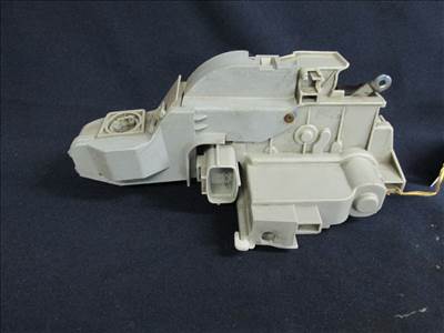 Lancia Delta bal első ajtó zár