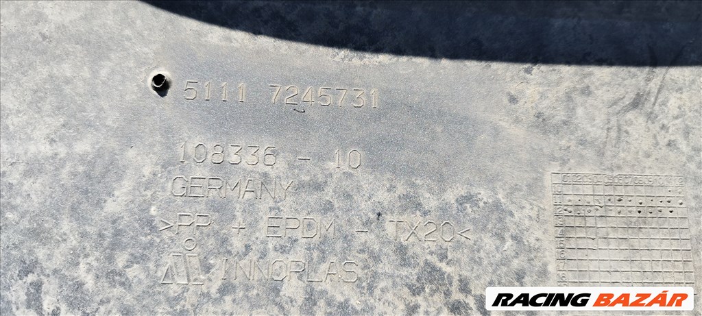 BMW 1-es sorozat F20, F21 első lökhárító fehér színben 51117245731 6. kép