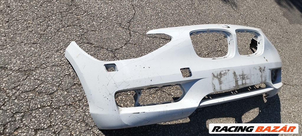 BMW 1-es sorozat F20, F21 első lökhárító fehér színben 51117245731 4. kép