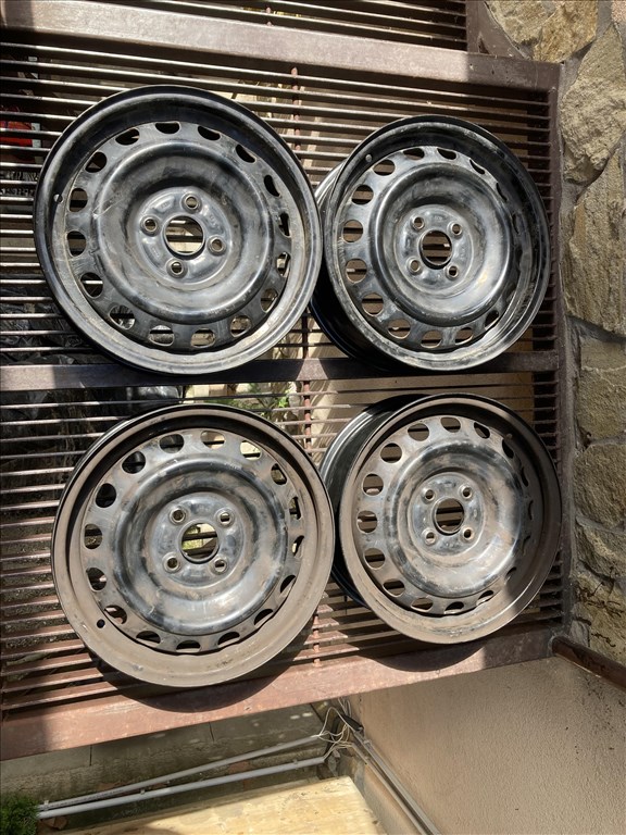  Toyota lemezfelni 4x100  5J 15"  1. kép