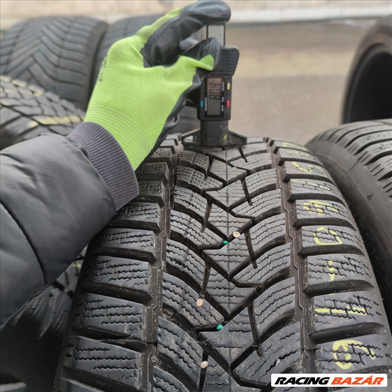 215/60 R16 Dunlop téli gumi 80000ft a 4db/26/ 1. kép