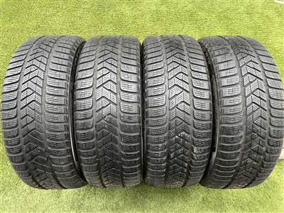 235/45 R19 Pirelli Sottozero 3 téli gumi 5,5-6mm