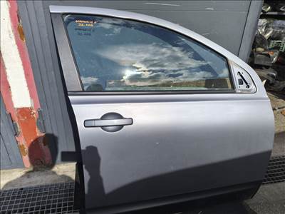 Nissan Qashqai+2 (NJ10) jobb első ajtó 