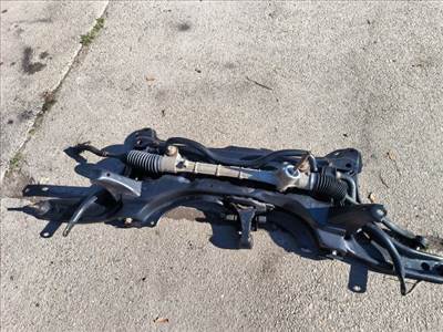 Toyota Yaris (XP90) Szervós kormánymű 