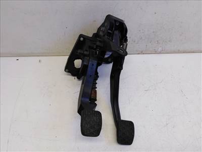 Mercedes-Benz A169 (A169) kuplungpedál A1692900801