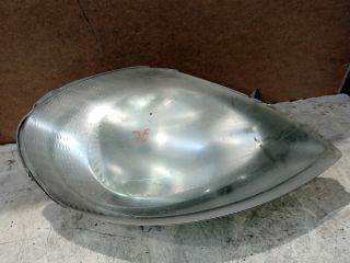 Opel Vivaro A Jobb Fényszóró *135369* 7700311372 91165720