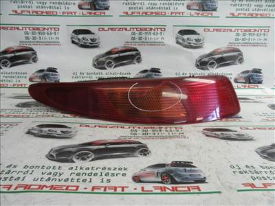 Alfa Romeo Gt bal hátsó lámpa a képen látható sérüléssel 60681559