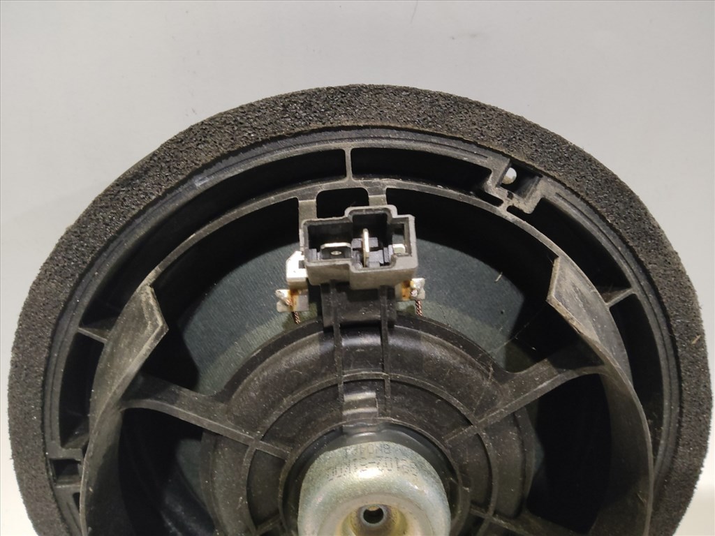 182861 Opel Agila B, Suzuki Splash 2008-2014 bal hátsó hangszóró 2. kép