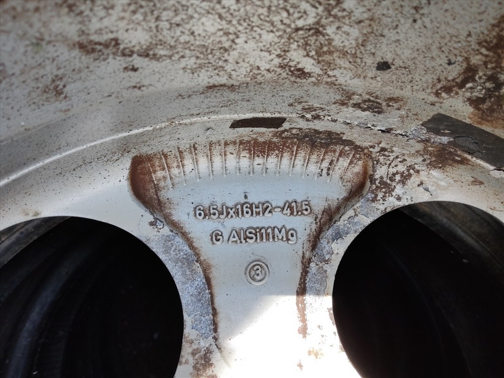 186670 Alfa Romeo 147, 156, Gt 16"-os alufelni  (1db) a képen látható állapotban 60669917 2. kép