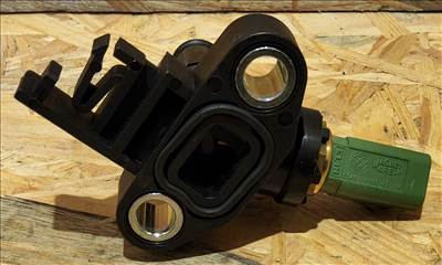 Fiat Punto II.-III. , Panda II., DobloI., Seicento, Lancia Ypsilon II., 8v benzin, vízcső a szívócsonkban 71719393