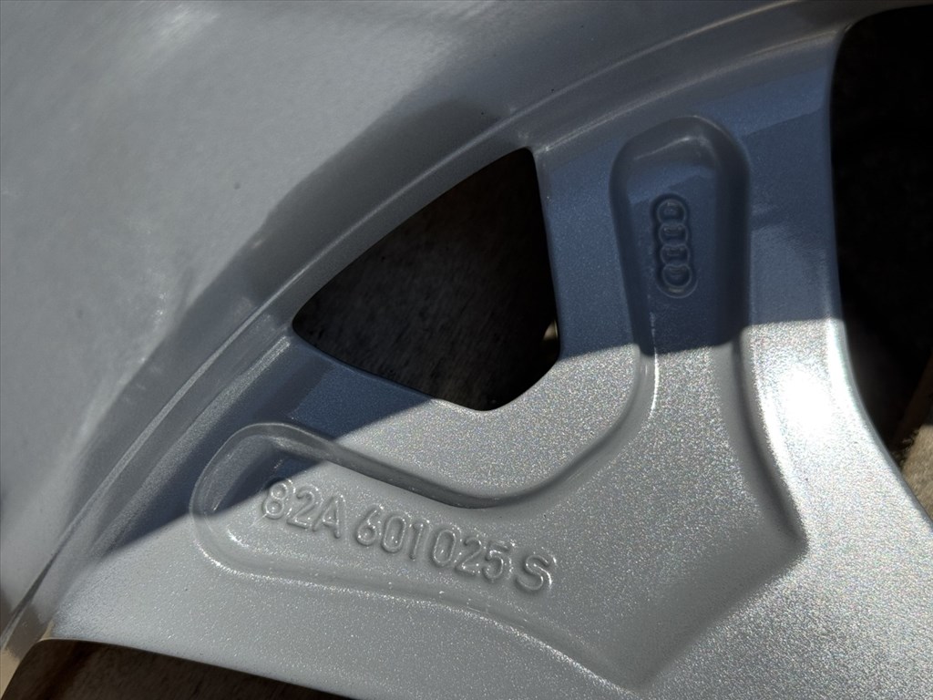 R17 5x100 Original Audi A1 A2 A3 TT Y-spoke 7J ET43 új demo gyári alufelnik felnik  6. kép