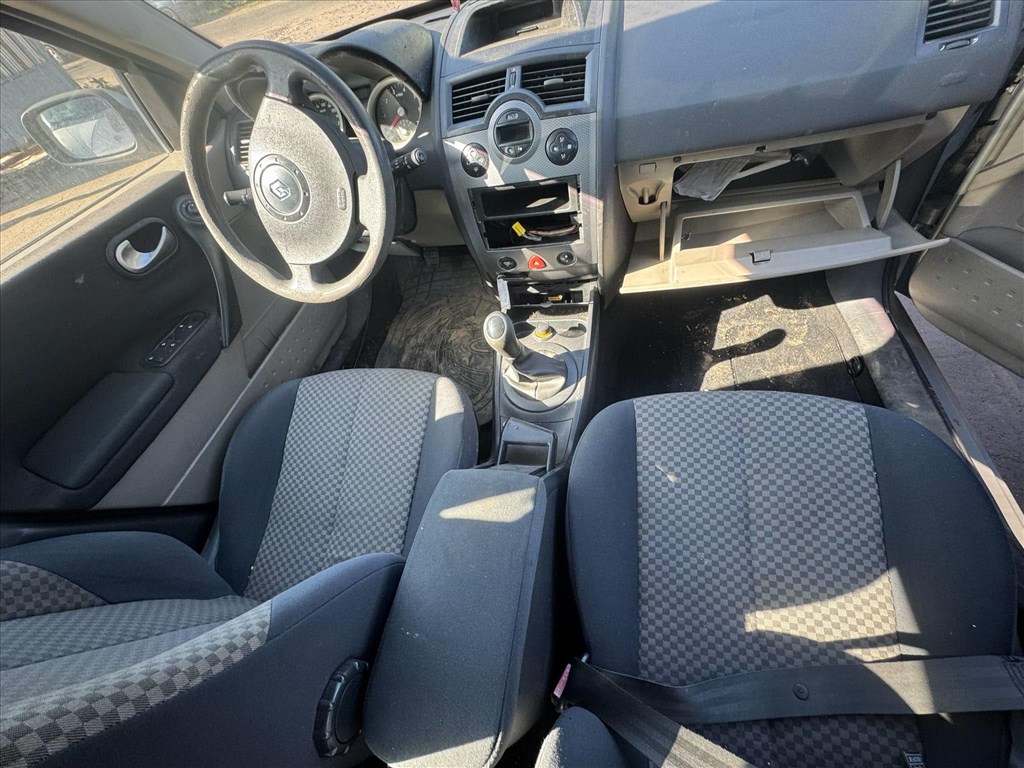 Renault Mégane II 1.5 dCi -K9KF- bontott alkatrészei 4. kép