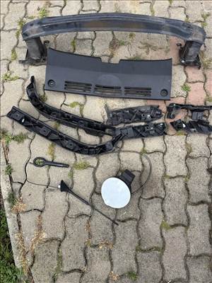 Seat León II első lökhárító merevítő 