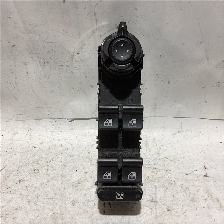 Alfa Romeo Giulietta bal első ablakemelő kapcsoló 4 elektromos ablak 156106168 1. kép