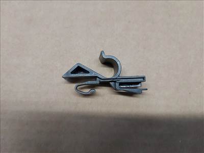 Fiat Stilo 5 ajtós , Alfa Romeo 147 gyári új, jobb oldali kalaptartó műanyag 71718754