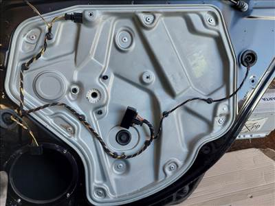 Skoda Octavia II ablakemelő szerkezet jobb hátsó 1Z0839462A