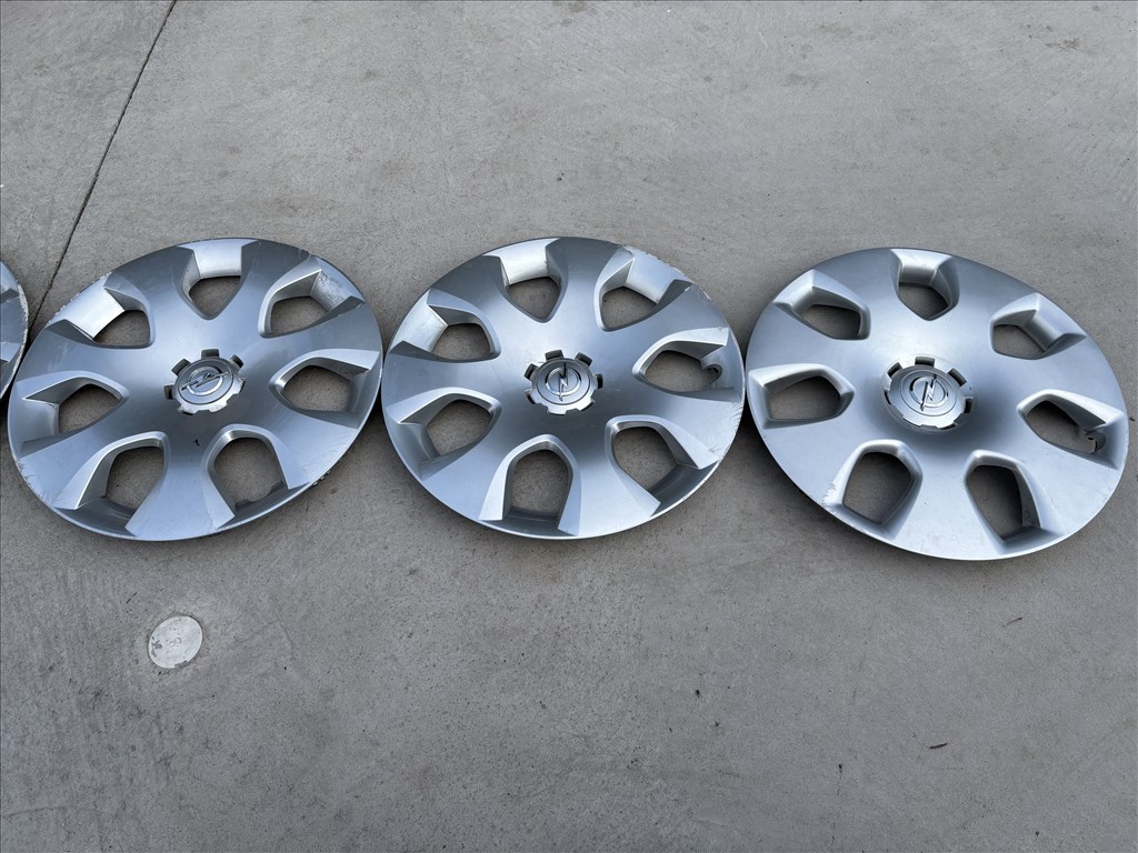 Opel 16 colos dísztárcsák olcsón 3. kép