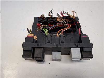 Volkswagen Golf V (1K) komfort elektronika 3C8937049E