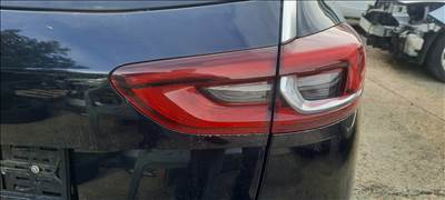 Opel Insignia B 2017-kombi csomagtér jobb lámpa 