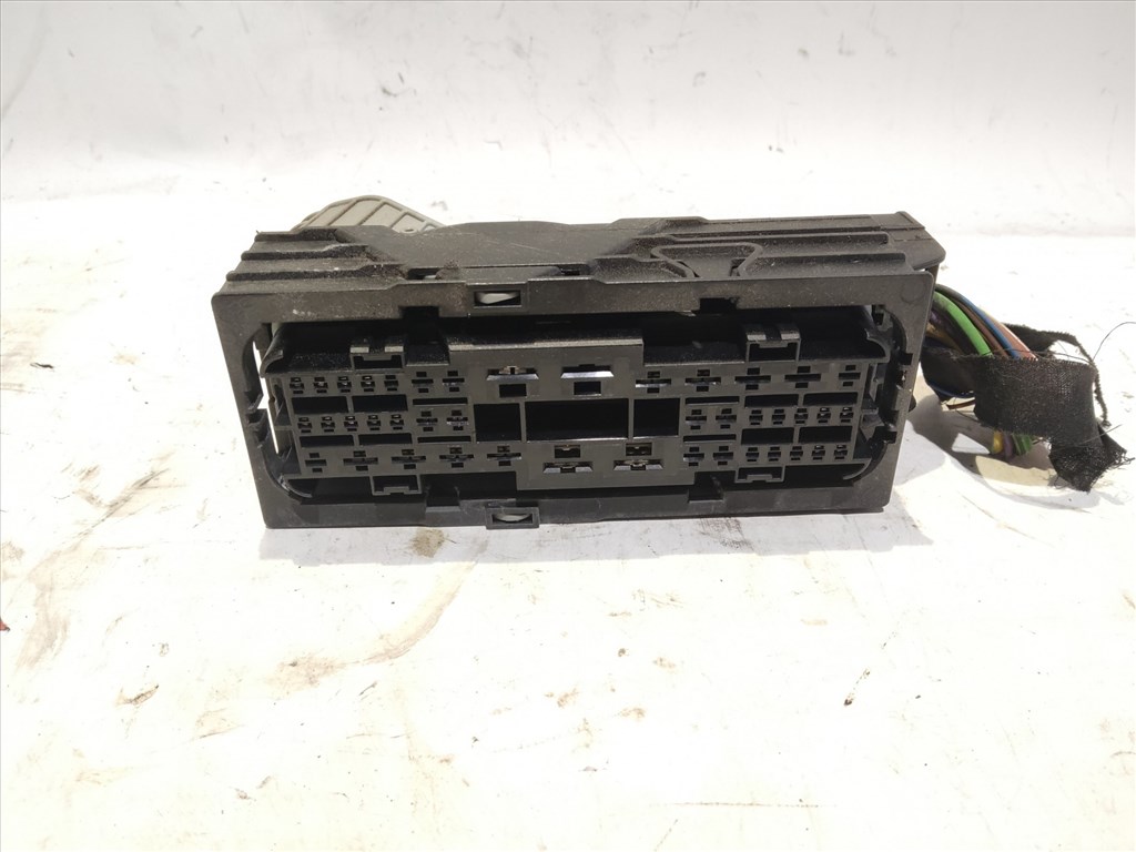 183241 Fiat Grande Punto külső biztosítéktábla elektromos csatlakozó 51736451 2. kép